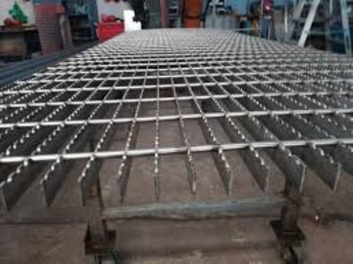 REJILLA TIPO IRVING A. INOX 